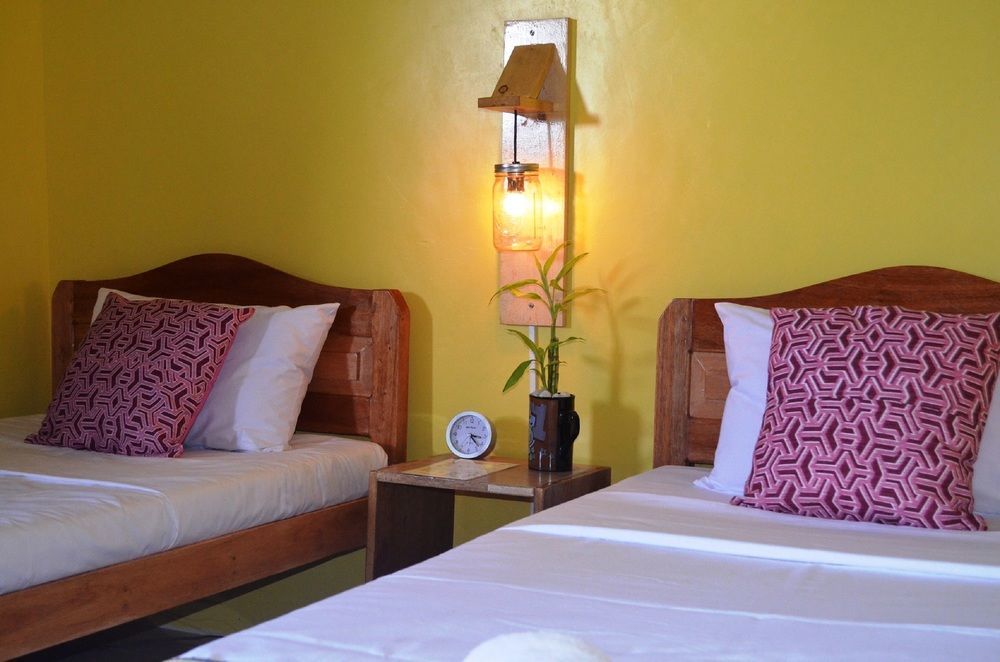 El Taraw Bed & Breakfast Puerto Princesa Exterior photo